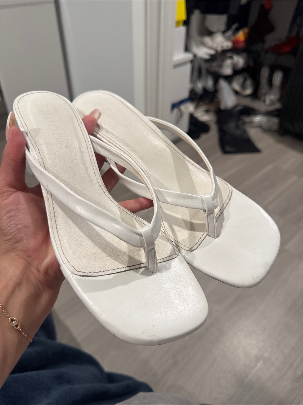 Women's White Square-Toe Thong Mules